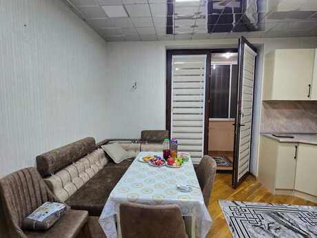 Yeni Yasamalda 4 otaqlı köhnə tikili mənzil kirayə verilir, 160 m², 990 AZN/ay, şəkil 4 / 12