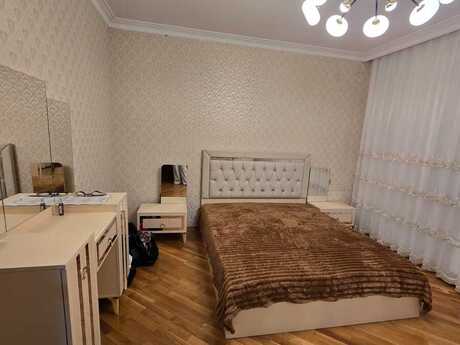 Yeni Yasamalda 4 otaqlı köhnə tikili mənzil kirayə verilir, 160 m², 990 AZN/ay, şəkil 2 / 12