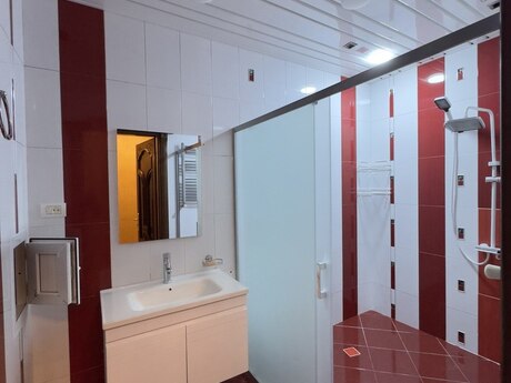 Azadlıq Prospektidə 2 otaqlı yeni tikili mənzil kirayə verilir, 88 m², 800 AZN/ay, şəkil 5 / 10