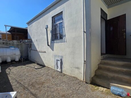Binədə 2 otaqlı həyət evi satılır, 70 m², 43 000 AZN, şəkil 2 / 8