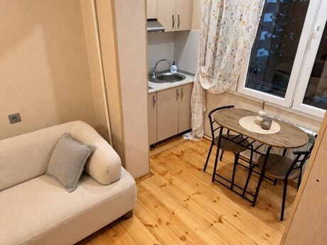 Сдаётся 2-комнатная квартира в старом фонде, Azadlıq Prospekti, 55 м², 750 AZN/мес, фото 5 / 12