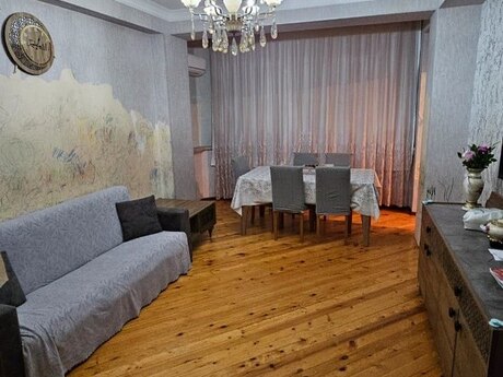 3 otaqlı mənzil, 59 m², Qurtuluş 93, 85 000 AZN