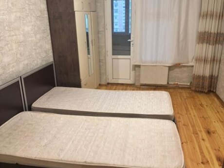 2-room old-build apartment for rent in Yeni Yasamal, 65 m², 600 AZN/mo, photo 2 / 5