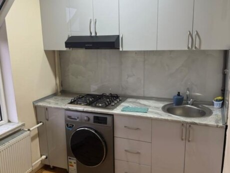 2-room old-build apartment for rent in Yeni Yasamal, 65 m², 600 AZN/mo, photo 3 / 5