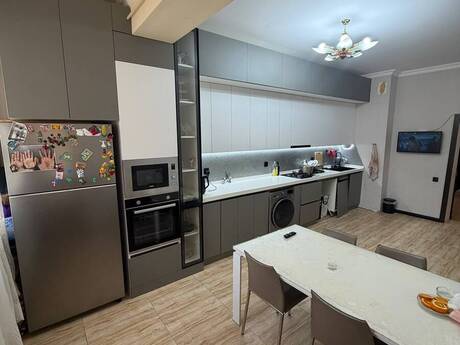 Səbaildə 4 otaqlı yeni tikili mənzil kirayə verilir, 170 m², 800 AZN/ay, şəkil 2 / 12