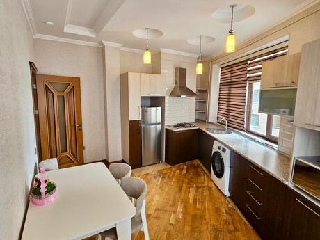 2-room new-build apartment for rent in Elmlər Akademiyası, 84 m², 899 AZN/mo, photo 3 / 12