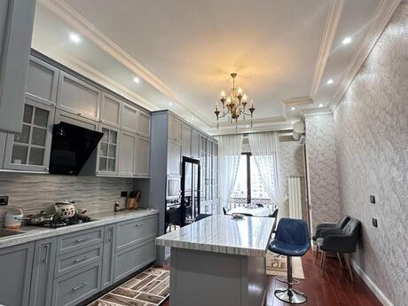 Merida Premium kompleksində 4 otaqlı yeni tikili mənzil satılır, 216 m², 950 000 AZN, şəkil 5 / 12