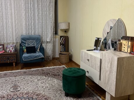 3 otaq · 70 m²