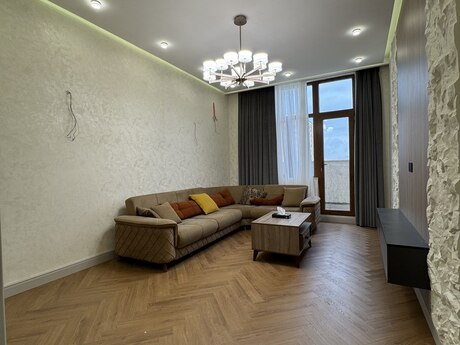 Əhmədlidə 2 otaqlı yeni tikili mənzil satılır, 85 m², 225 000 AZN, şəkil 2 / 10