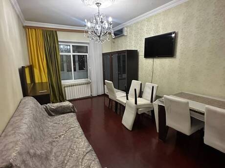 3-комнатная квартира, 100 м², Qara Qarayev, 660 AZN