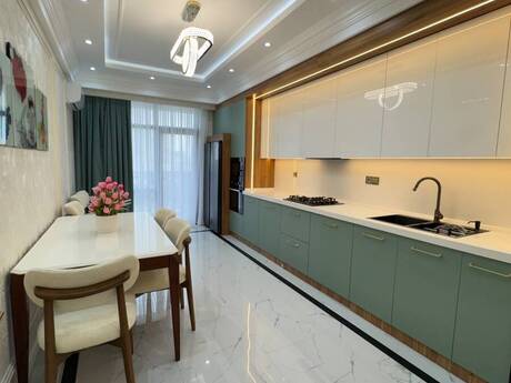 Elan №6534810 - Bakı, Nəriman Nərimanov m., 4 otaqlı, 174 m², 5/18 mərtəbə