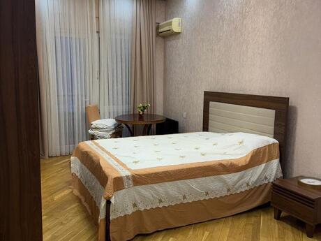 2 rooms · 85 m² · floor 12/18, 28 May