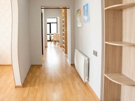 Şah İsmayıl Xətaidə 3 otaqlı yeni tikili mənzil kirayə verilir, 90 m², 1 000 AZN/ay, şəkil 2 / 5
