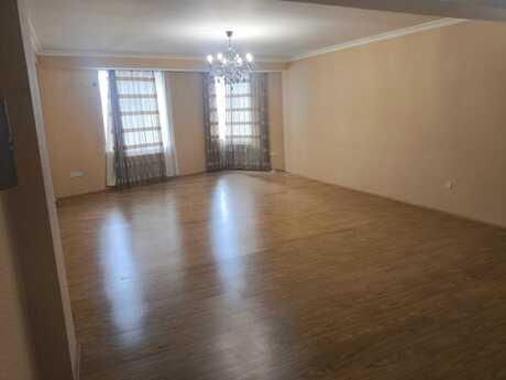 4-комн. · 152 m²