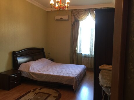 2-room old-build apartment for rent in Bayıl, 65 m², 700 AZN/mo, photo 4 / 12