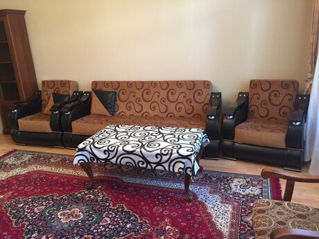 2-room old-build apartment for rent in Bayıl, 65 m², 700 AZN/mo, photo 5 / 12