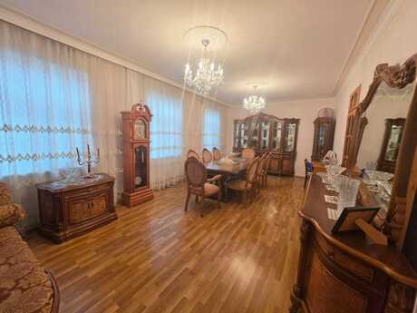 Sarayda 7 otaqlı həyət evi satılır, 240 m², 250 000 AZN, şəkil 4 / 12