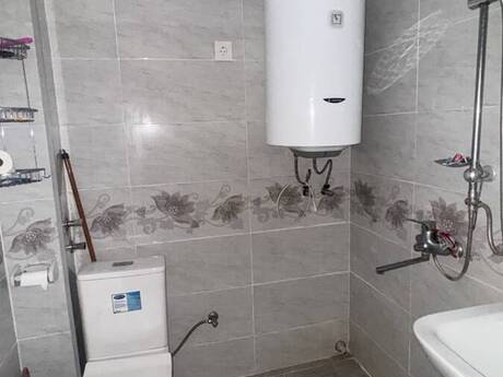 Neftçilərdə 1 otaqlı köhnə tikili mənzil kirayə verilir, 65 m², 450 AZN/ay, şəkil 4 / 4