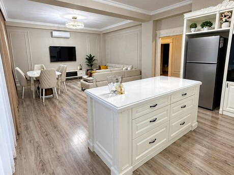4 rooms · 163 m² · floor 3/6, Ağ şəhər