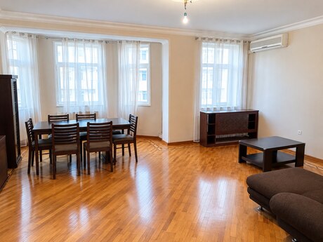 3-комн. · 111 m²