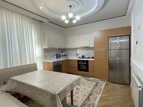 Əhmədlidə 6 otaqlı həyət evi satılır, 240 m², 230 000 AZN, şəkil 4 / 12