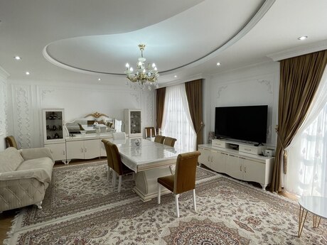 Əhmədlidə 6 otaqlı həyət evi satılır, 240 m², 230 000 AZN, şəkil 2 / 12