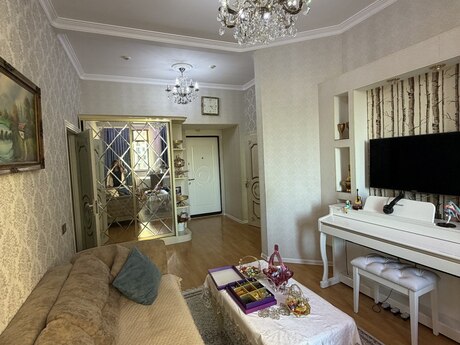 3-room new-build apartment for sale in 20-ci sahə, 70 m², 205 000 AZN, photo 2 / 11