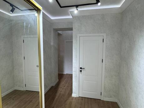 Qurtuluş 93 kompleksində 2 otaqlı yeni tikili mənzil satılır, 56 m², 95 000 AZN, şəkil 5 / 12