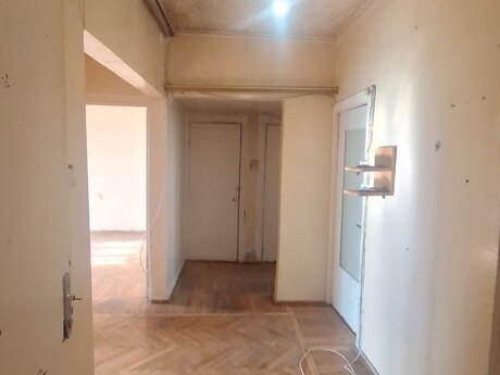 Qara Qarayevdə 3 otaqlı köhnə tikili mənzil satılır, 65 m², 200 000 AZN, şəkil 4 / 12