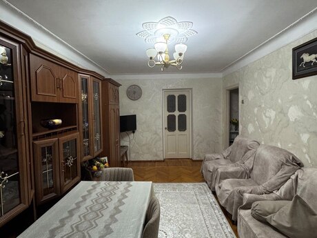 Продаётся 3-комнатная квартира в старом фонде, Şah İsmayıl Xətai, 70 м², 290 000 AZN, фото 4 / 11
