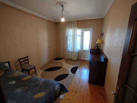 3-room old-build apartment for sale in Həzi Aslanov, 69 m², 178 000 AZN, photo 2 / 10