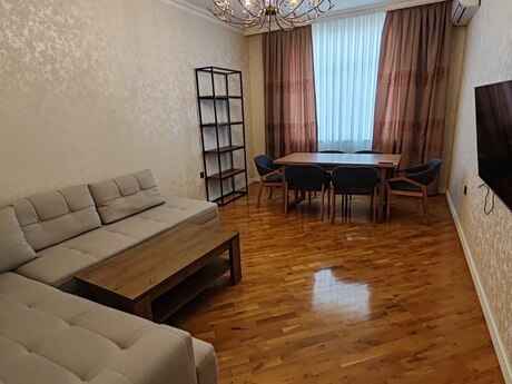2-room new-build apartment for rent in Memar Əcəmi, 80 m², 750 AZN/mo, photo 2 / 12