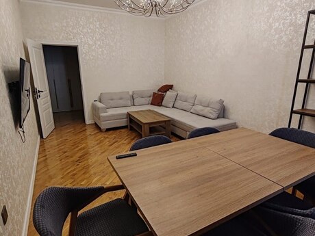 2 rooms · 80 m² · floor 17/18, Memar Əcəmi