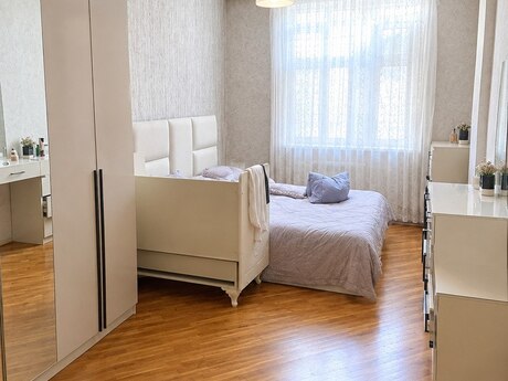 İnşaatçılarda 4 otaqlı yeni tikili mənzil satılır, 135 m², 405 000 AZN, şəkil 3 / 10
