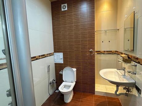 İnşaatçılarda 3 otaqlı yeni tikili mənzil satılır, 115 m², 319 000 AZN, şəkil 3 / 12