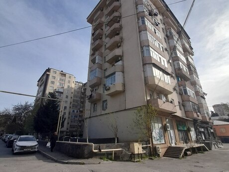 3 otaq · 105 m² · 4/11 mərtəbə, Neftçilər