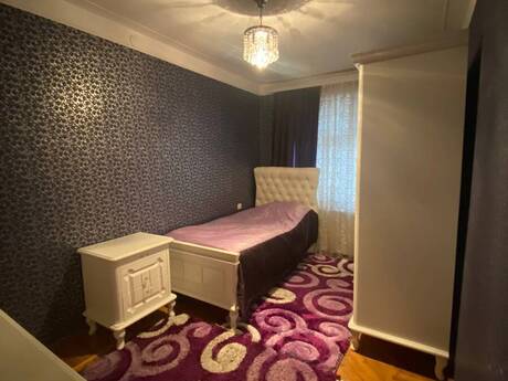 Сдаётся 4-комнатная квартира в старом фонде, Neftçilər, 100 м², 800 AZN/мес, фото 3 / 12