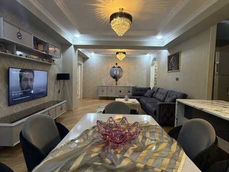 Qurtuluş 93 kompleksində 3 otaqlı yeni tikili mənzil satılır, 82 m², 114 000 AZN, şəkil 5 / 12