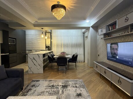 3 otaqlı mənzil, 82 m², Qurtuluş 93, 114 000 AZN