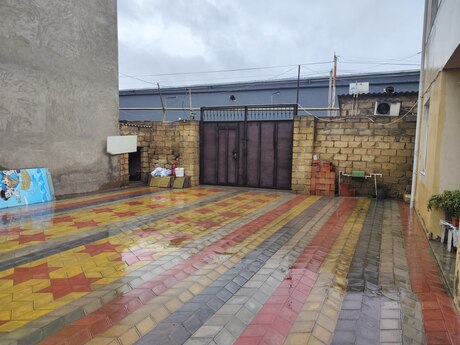 Binəqədidə 4 otaqlı həyət evi satılır, 165 m², 180 000 AZN, şəkil 2 / 12
