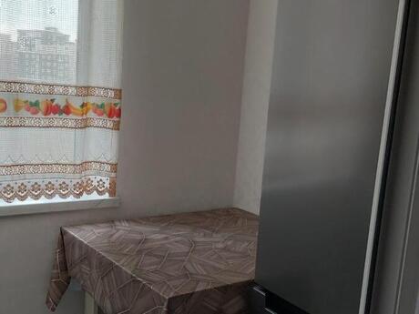 Masazırda 2 otaqlı yeni tikili mənzil kirayə verilir, 40 m², 450 AZN/ay, şəkil 2 / 7