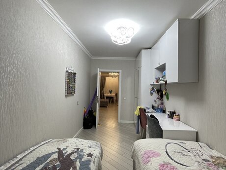 Продаётся 3-комнатная квартира в новостройке, Nizami, 80 м², 219 000 AZN, фото 5 / 12