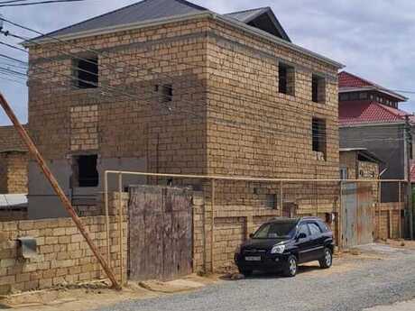 4 otaq · 176 m²