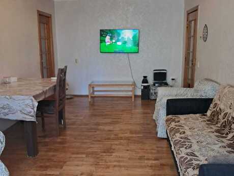 2-room old-build apartment for rent in Gənclik, 90 m², 550 AZN/mo, photo 5 / 12