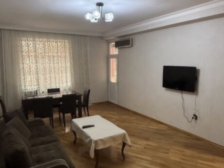 3 otaq · 135 m²