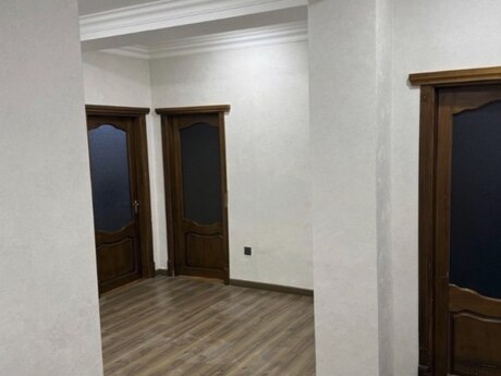 20 Yanvarda 3 otaqlı yeni tikili mənzil kirayə verilir, 135 m², 850 AZN/ay, şəkil 5 / 5
