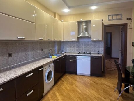 28 Mayda otaq kirayə verilir, 150 m², 200 AZN/ay, şəkil 3 / 8