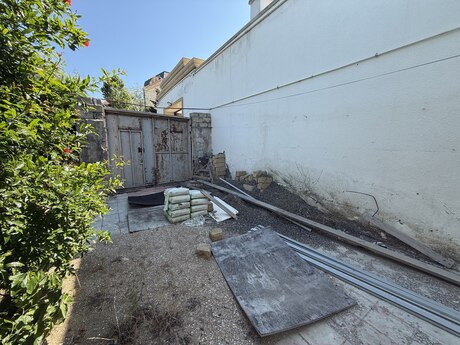 9 rooms · 400 m², Badamdar