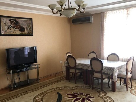 3-room new-build apartment for rent in Gənclik, 130 m², 1 000 AZN/mo, photo 3 / 12