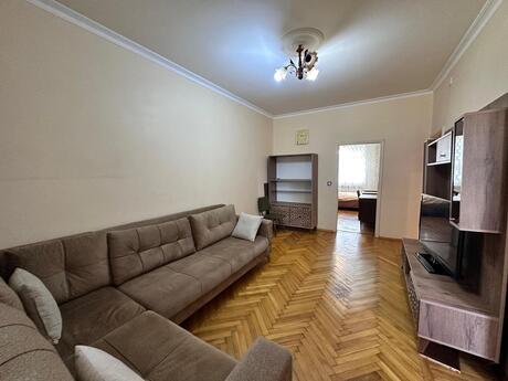 2-room old-build apartment for sale in 8 Noyabr, 48 m², 147 000 AZN, photo 2 / 10